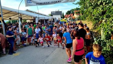 24. PRIREDITEV »POZDRAV JESENI« ODLIČNO USPELA 22